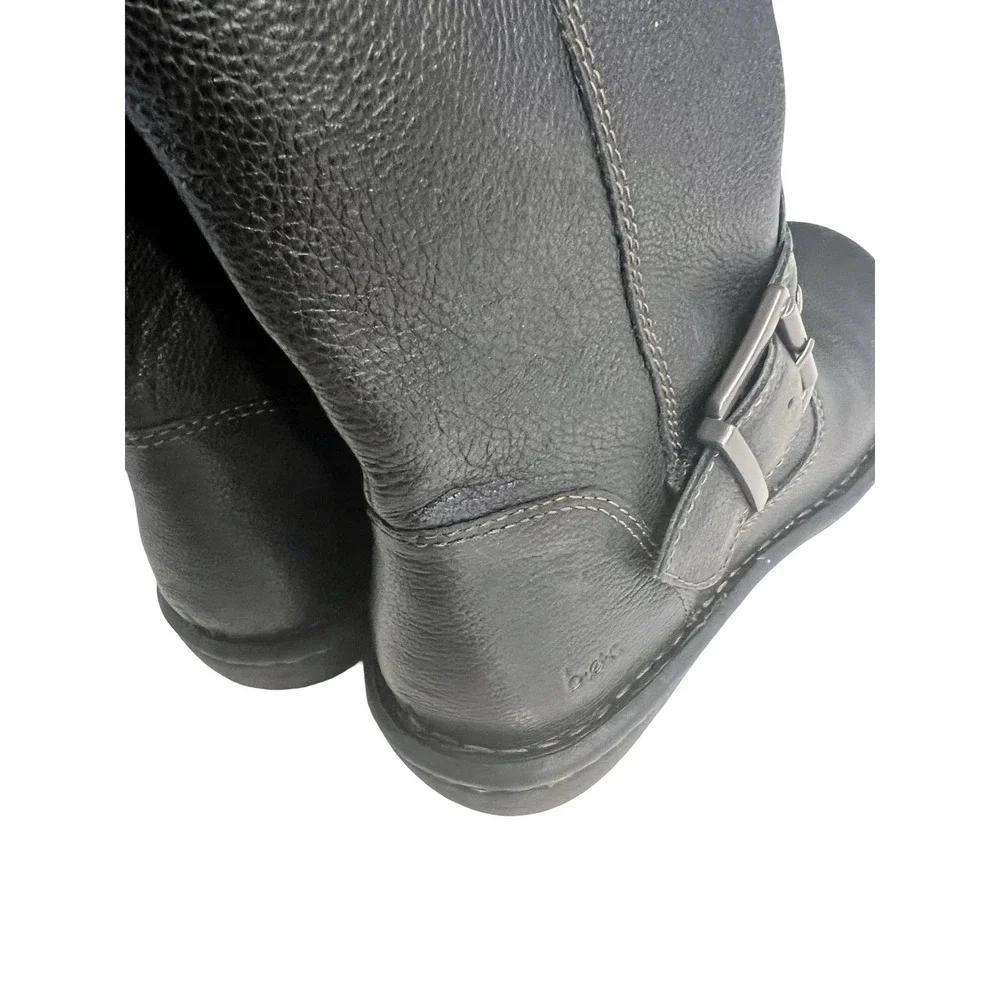 Women's Boc Buckle Accent Studded Oliver Round-Toe Wedge Zip-Up Leather Boot 6 M